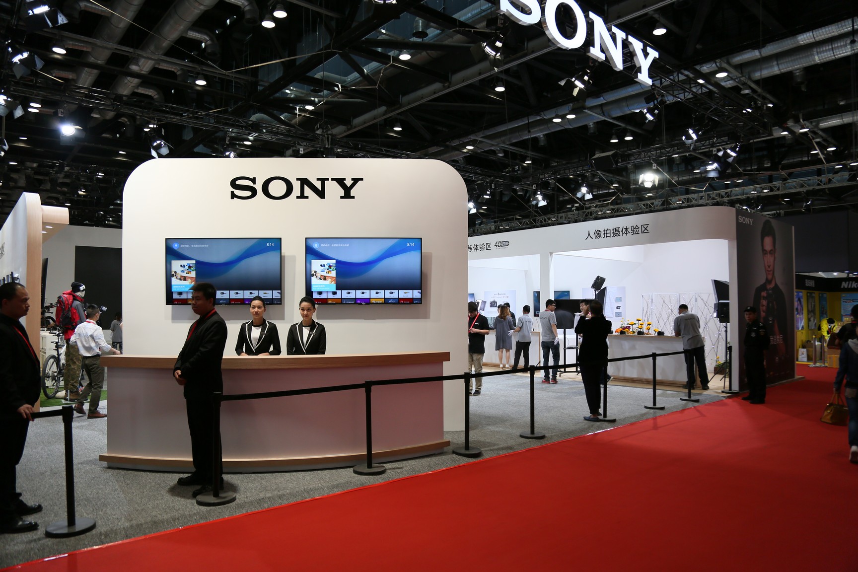 年轻人的单反初选择 佳能1300D评测-PChom