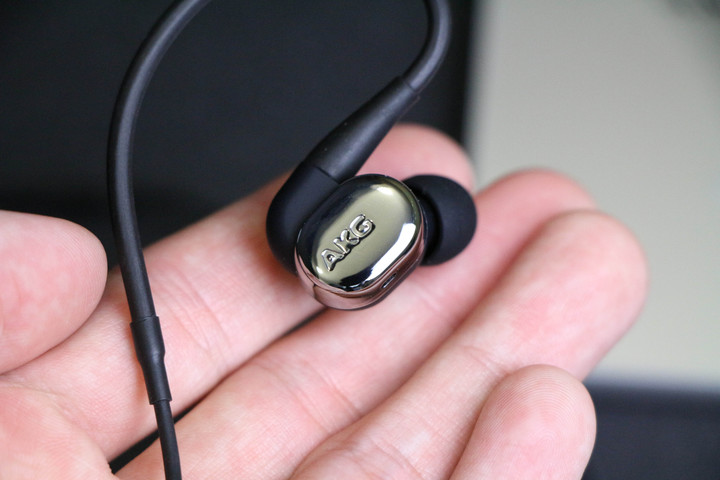 亲民版k3003 聊聊akg n40入耳式耳机