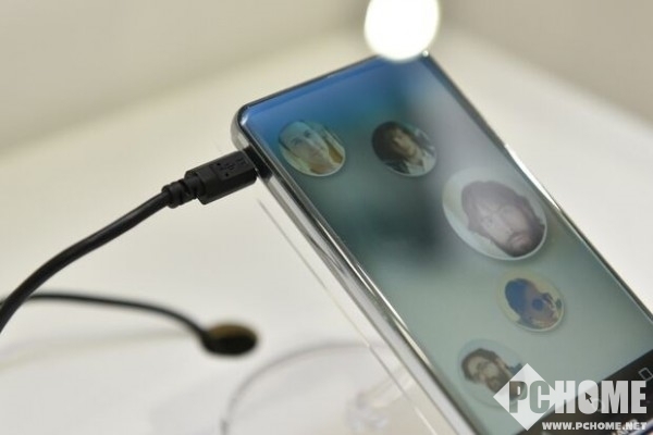 夏普再玩无边框 Corner R惊艳全场_新闻_电脑