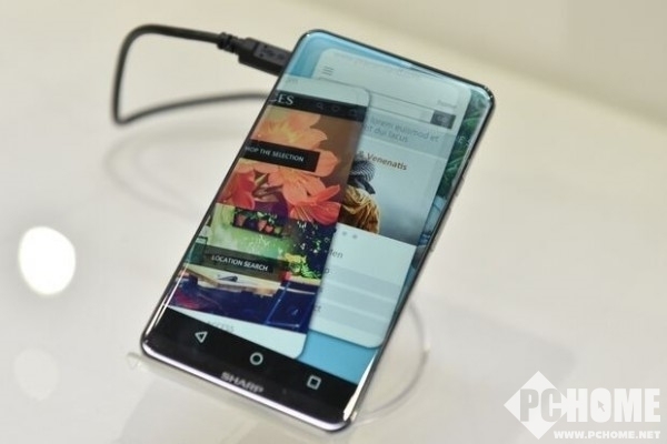 夏普再玩无边框 Corner R惊艳全场_新闻_电脑