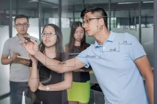 乐心医疗携手联通,孵化全球首款NB-loT智能血