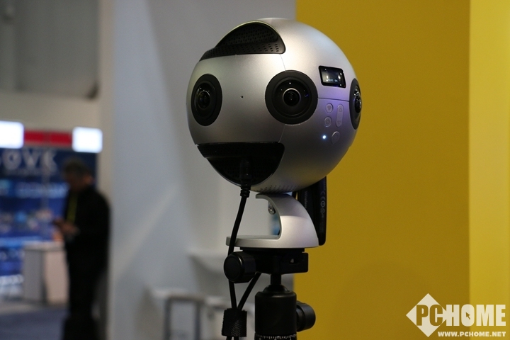 Insta360亮相CES2017 带来专业全景拍摄