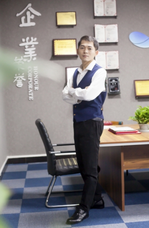 阿建力挺互联网+思维 做前卫而又保守型的网络