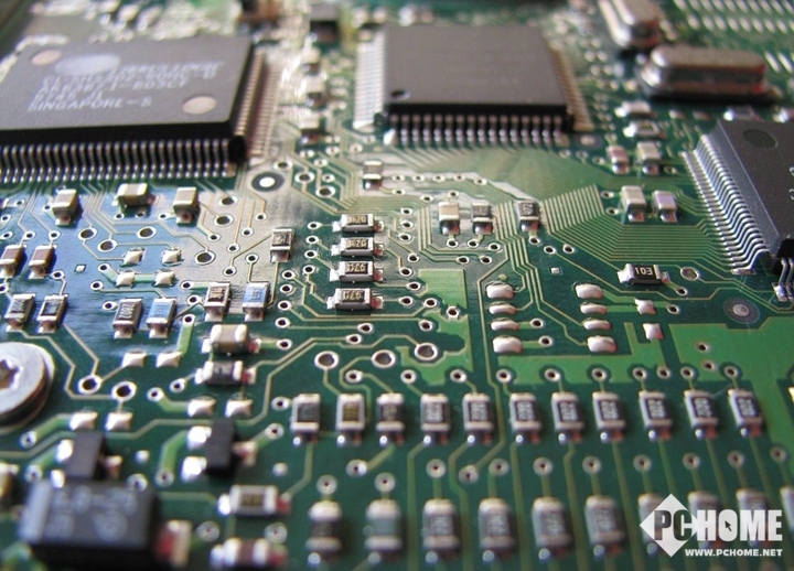 充满火药味的三巨头战争 2017 PC行业大事件