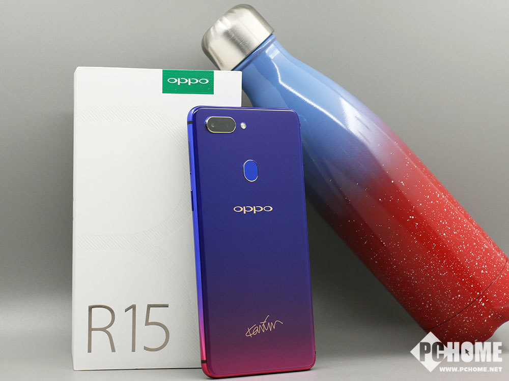 oppo r15星云特别版 星辰与时尚触手可及