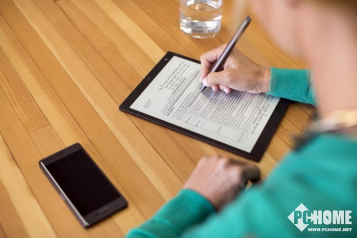 索尼发布10英寸电子墨水屏平板 随心书写