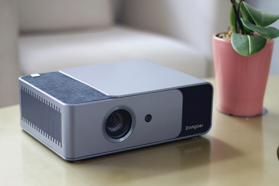 怎么选购投影仪,当贝投影仪F1告诉你不可不知