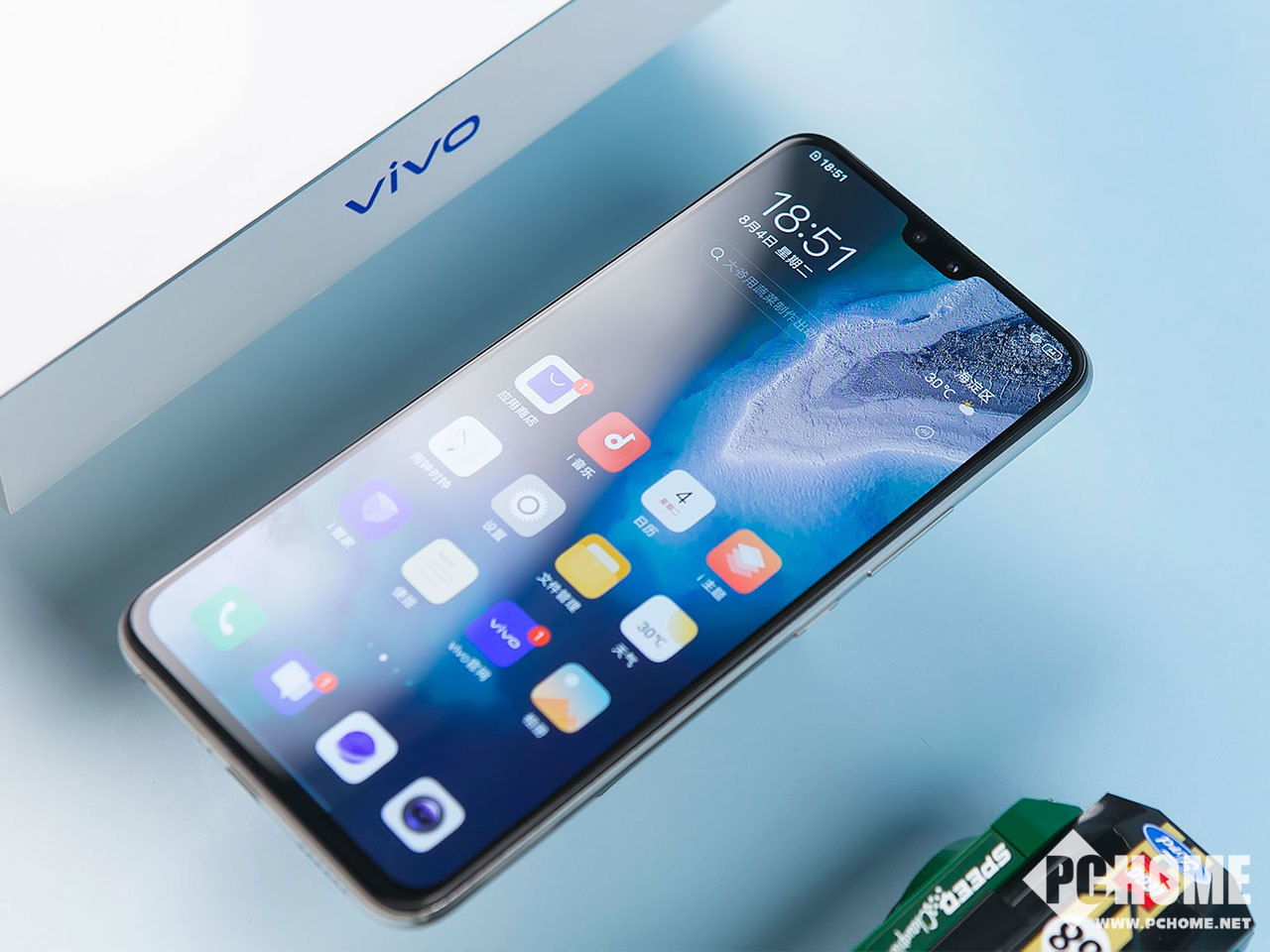 素雅简洁美若璞玉vivos7月光白配色图赏