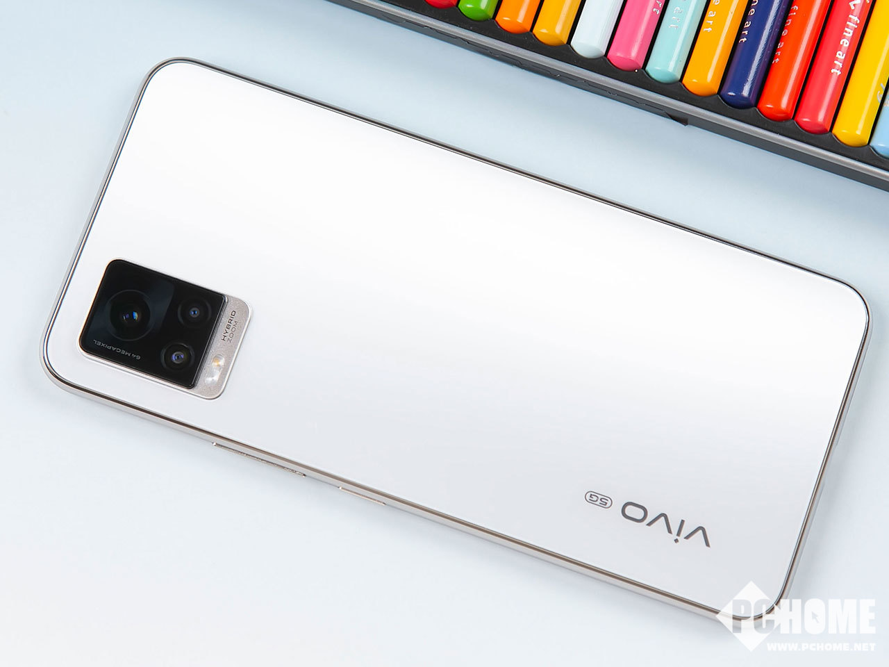 素雅简洁美若璞玉vivos7月光白配色图赏