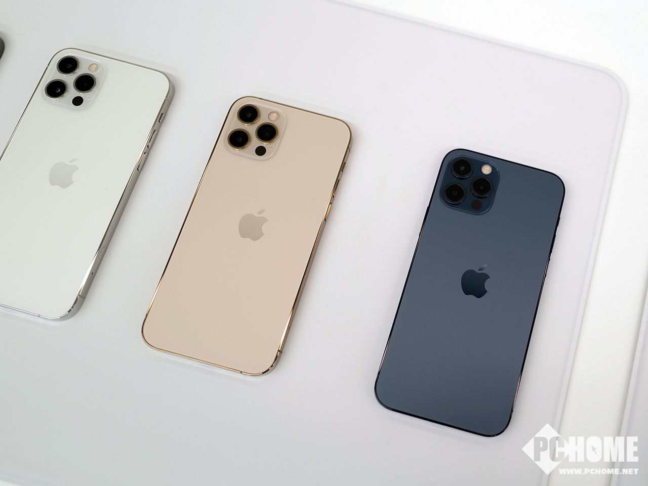 iphone 12 pro抢先上手实拍 边框亮了 机身薄了