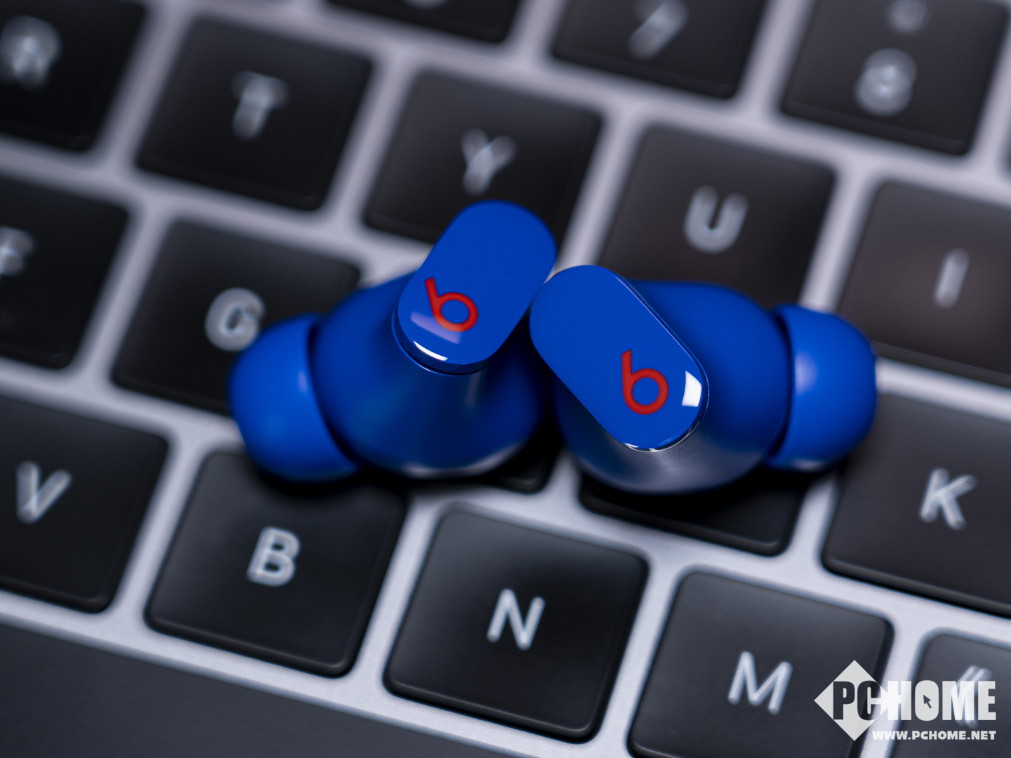 beats studio3蓝色,beatsstudio3 beatsstudiobuds深海蓝图赏红蓝cp搭配勇敢表达自我个性