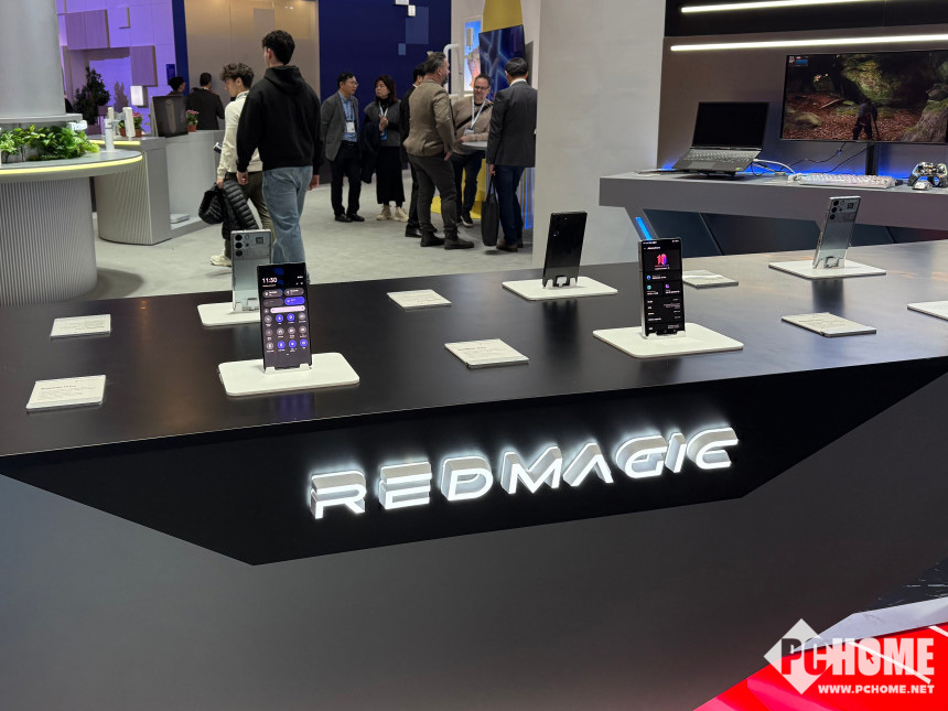 美嘉体育官网红魔电竞装备参展MWC 2025 加速电竞生态布局(图1)