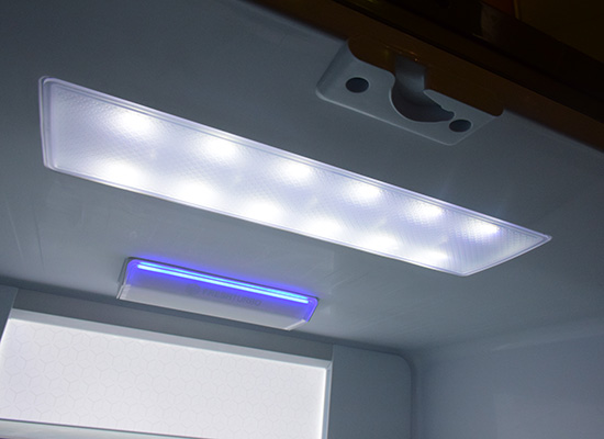 打开smart door 卡萨帝鼎级云珍冰箱评测