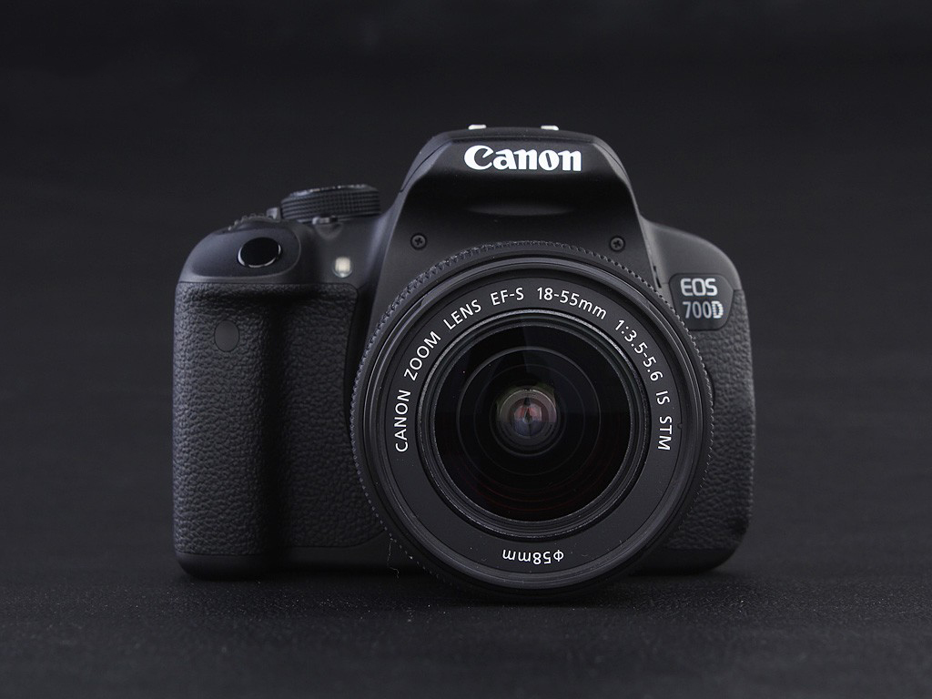 微单价格购单反 入门旗舰机 佳能700d