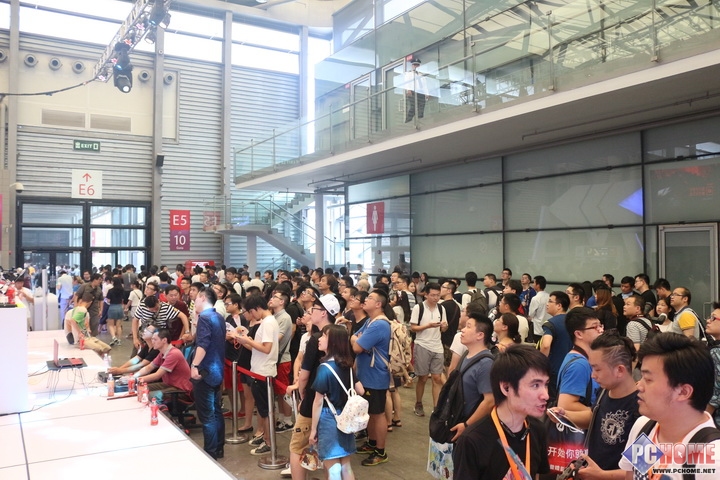 炎炎夏日最实用 电视猫小礼品受关注