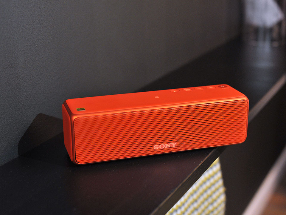 无处不起眼 索尼srs-hg1多用途便携音箱图赏