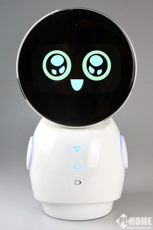 和你的孩子一起成长 小忆机器人评测