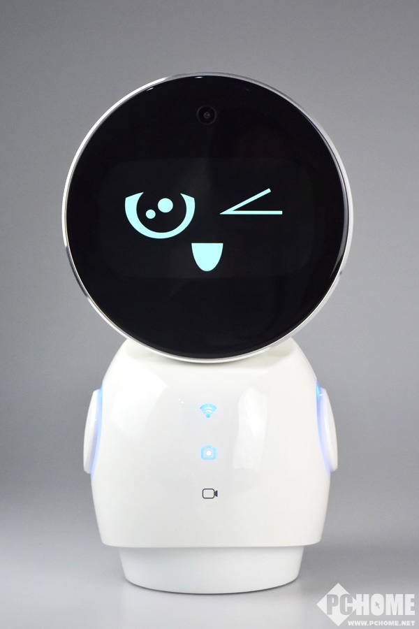 和你的孩子一起成长 小忆机器人评测