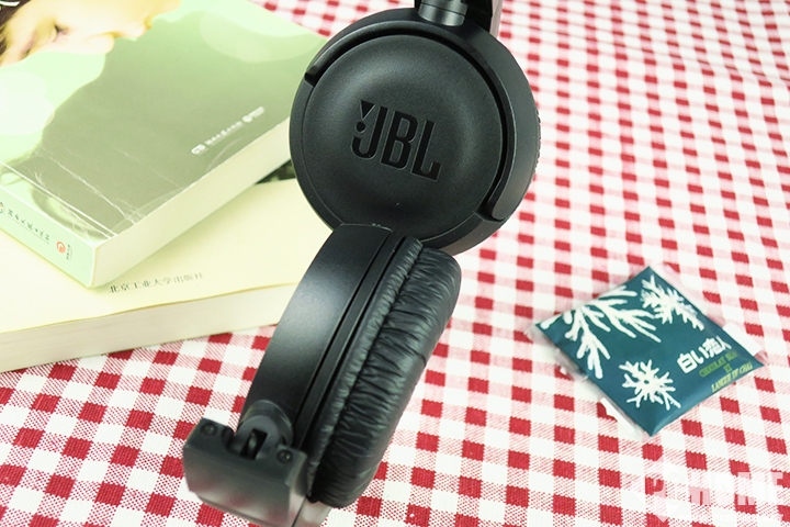 音乐不停歇 JBL T450BT蓝牙贴耳式耳机评测