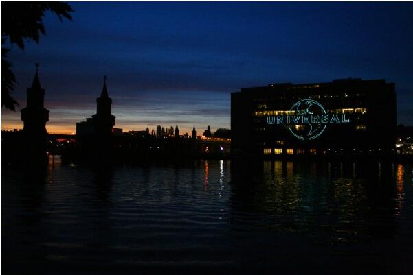 敢吃螃蟹 环球音乐打造第一台VR演唱会