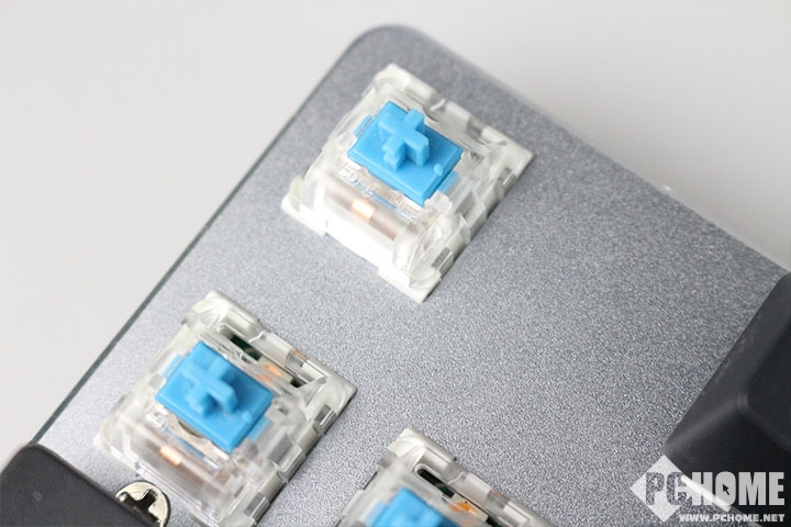 抢占先手 ONE-UP K8英雄联盟纪念版键盘评测