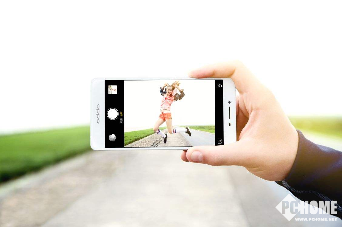 换你信吗?AI手机拍照超越入门级微单-PChom