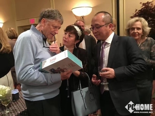 优必选Jimu机器人怎么样?媒体最新评测曝光 首页推荐 第1张-商情88推广网 比尔盖茨品玩优必选机器人