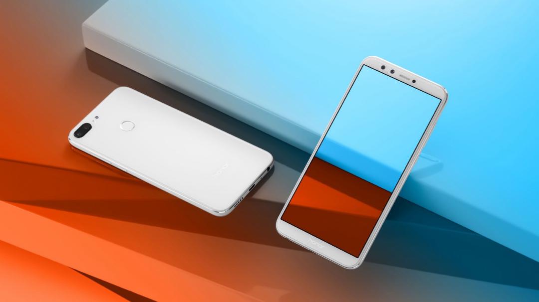 520荣耀国美超品日来袭:爆款机型5.6折,荣耀V