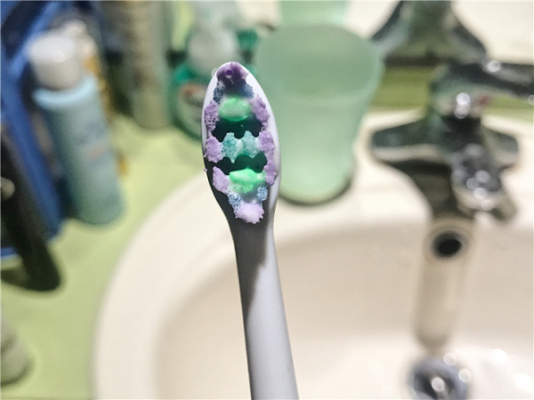 电动牙刷什么牌子好?美国心诺A509声波电动牙