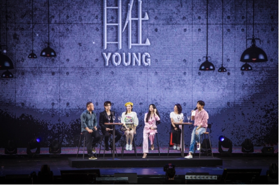 今晚8000名羊毛与苏宁易购一起high翻杨洋生