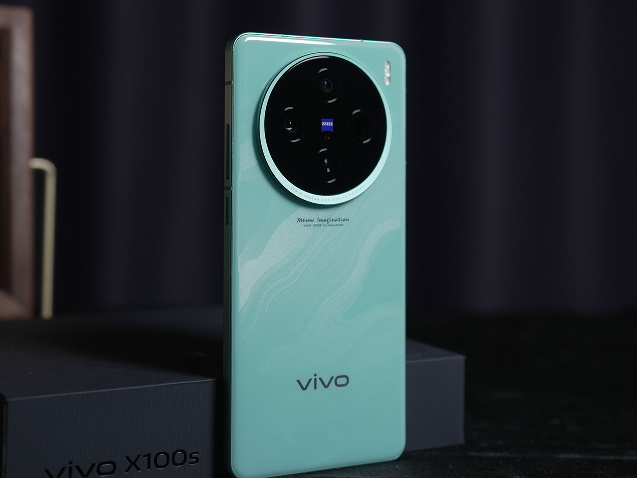 vivo X100s系列发布 超薄直屏天玑9300+首发