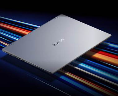 荣耀MagicBook Pro 16 2025发布 首搭5070 HUNTER版9499元起