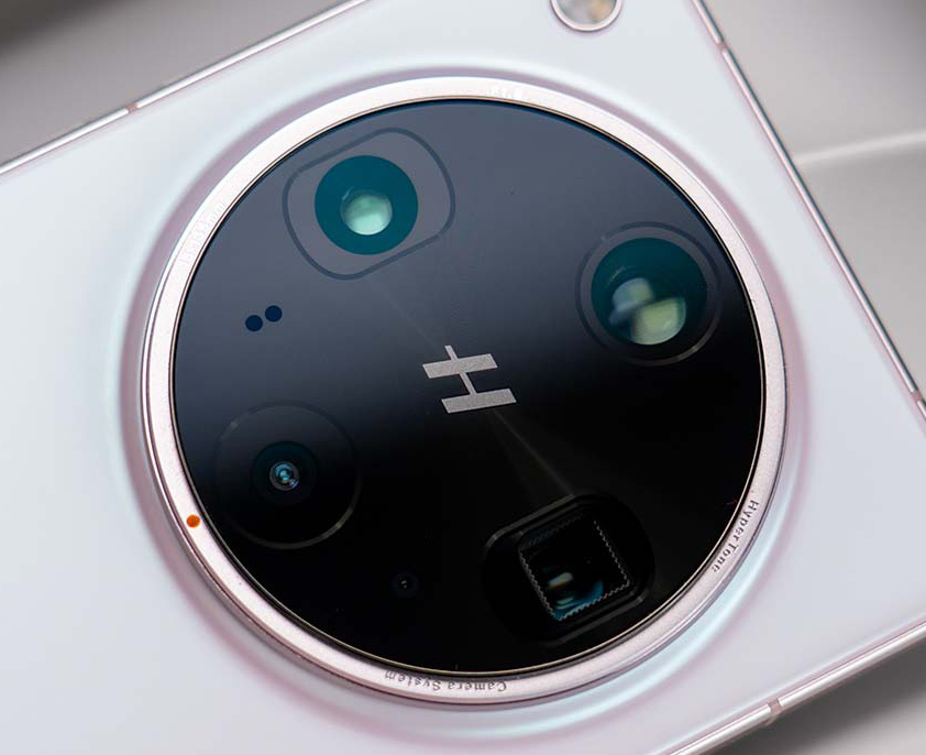 升级双2亿像素 OPPO Find X9 Ultra沿用双潜望