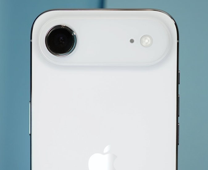 升级后置双摄+降价 苹果出手救场iPhone Air2