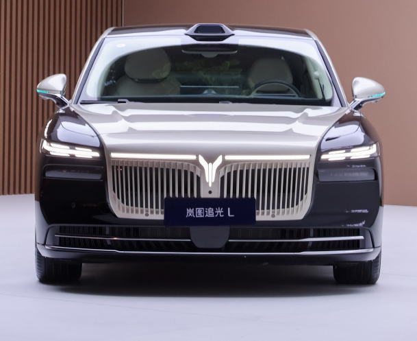 岚图汽车与宁德时代签署深化合作协议：优先搭载领先电池技术