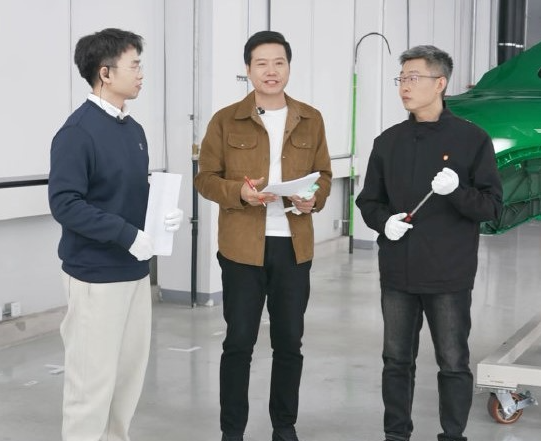 雷军称小米YU7专为女性用户打造全席位气囊防护