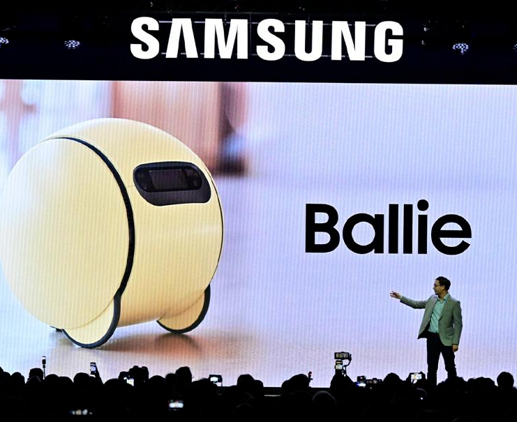 三星调整AI家庭机器人Ballie定位：不再面向普通消费者发售