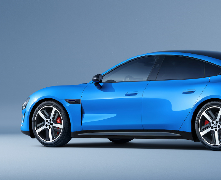 雷军官宣今晚直播：与汽车媒体一起聊聊新一代SU7