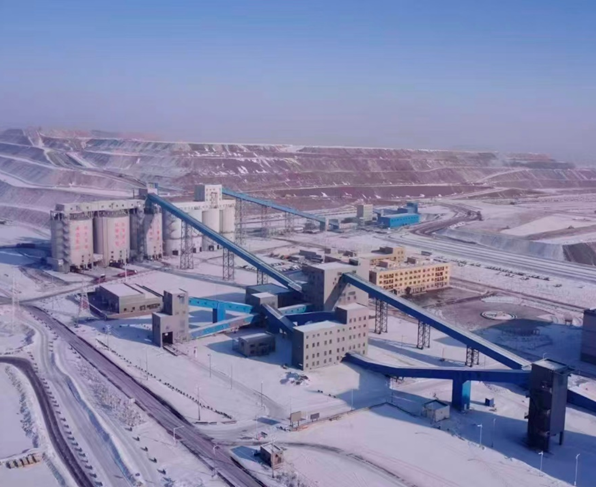 新疆开发区与上汽集团达成合作：携手打造年产能1000台的无人矿卡