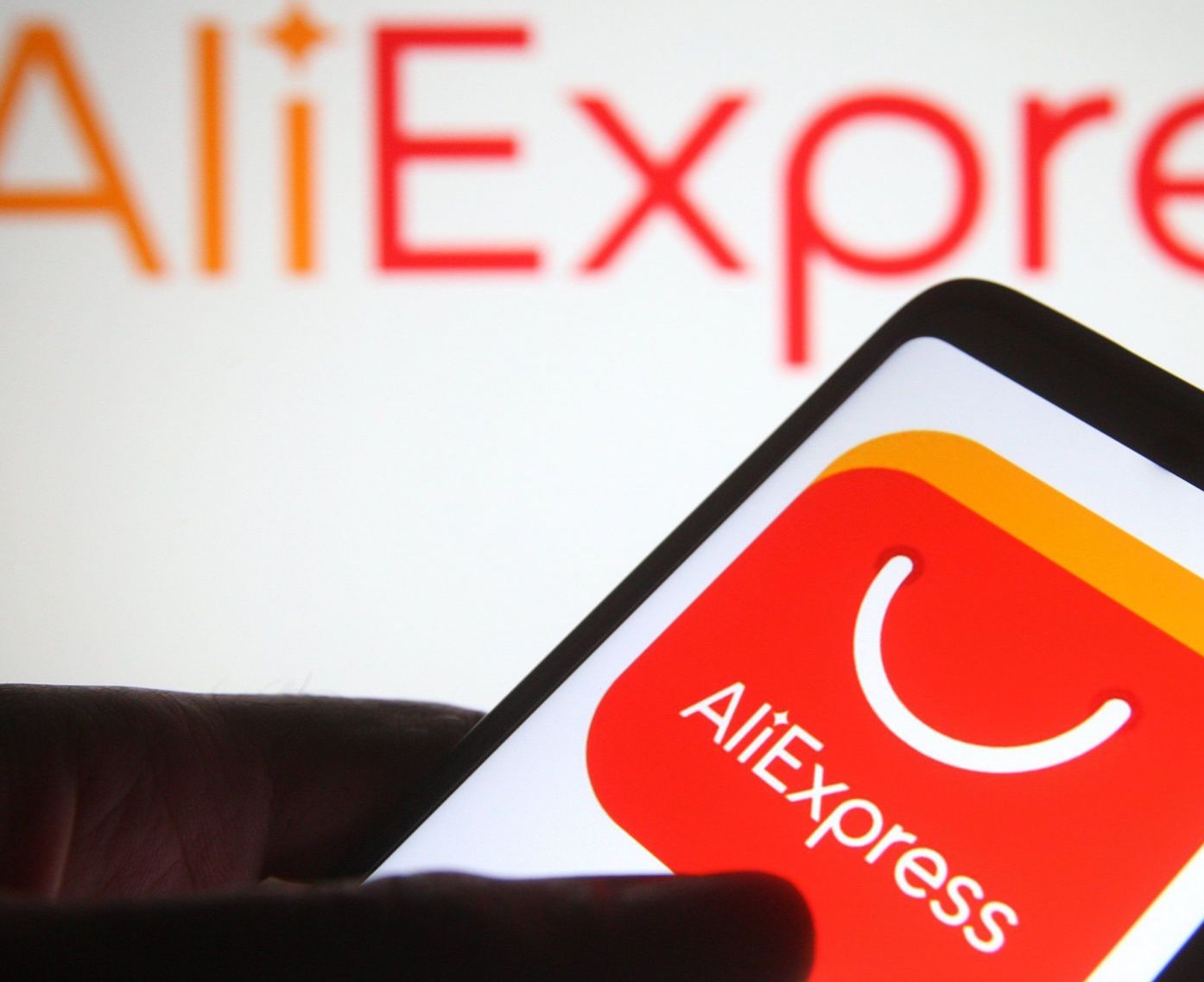 87%亚马逊卖家计划通过速卖通出海，成本仅需亚马逊一半