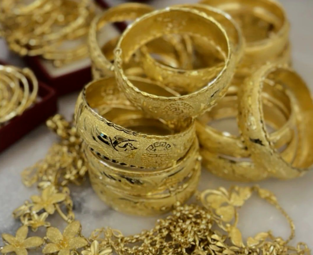 胖东来金饰每克较主流品牌便宜200元：支持100天无理由退换