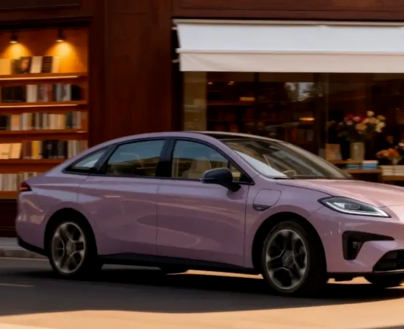 埃安RT焕新款获“世界十佳智能座舱”称号，起售价9.98万元