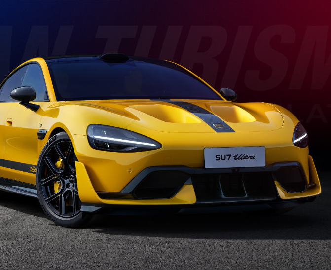 小米SU7 Ultra今日上线《GT赛车7》 ：游戏内首款中国品牌车型