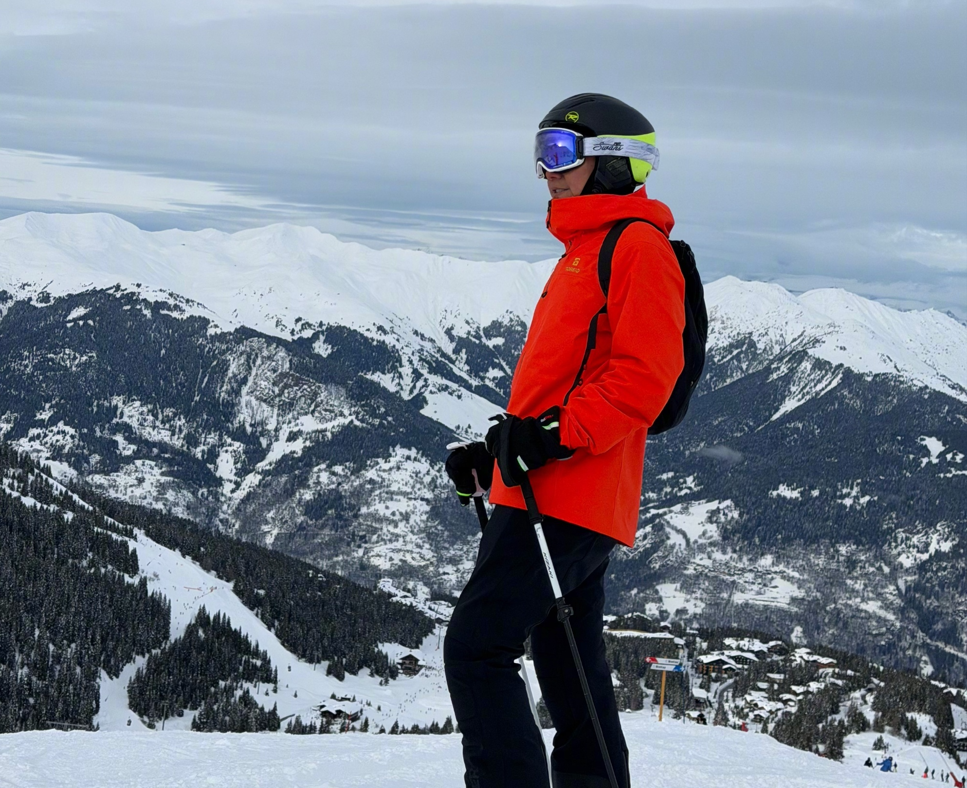 雷军带火蕉内滑雪服：客服表示299元优惠已结束，当前为629元