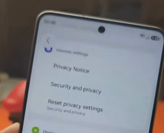 三星Galaxy S26 Ultra新机发布：首发搭载硬件级防窥屏幕