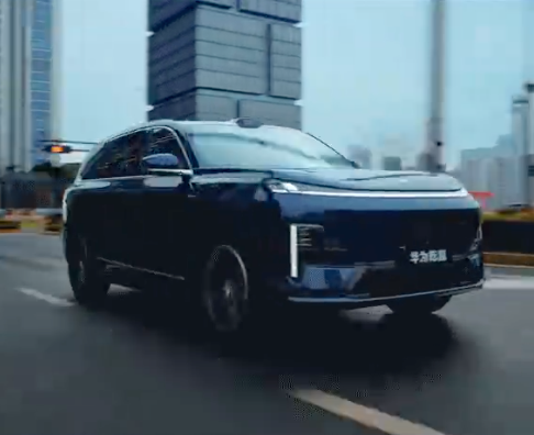 华为乾崑2月安全出行报告发布：累计辅助驾驶里程87.6亿公里