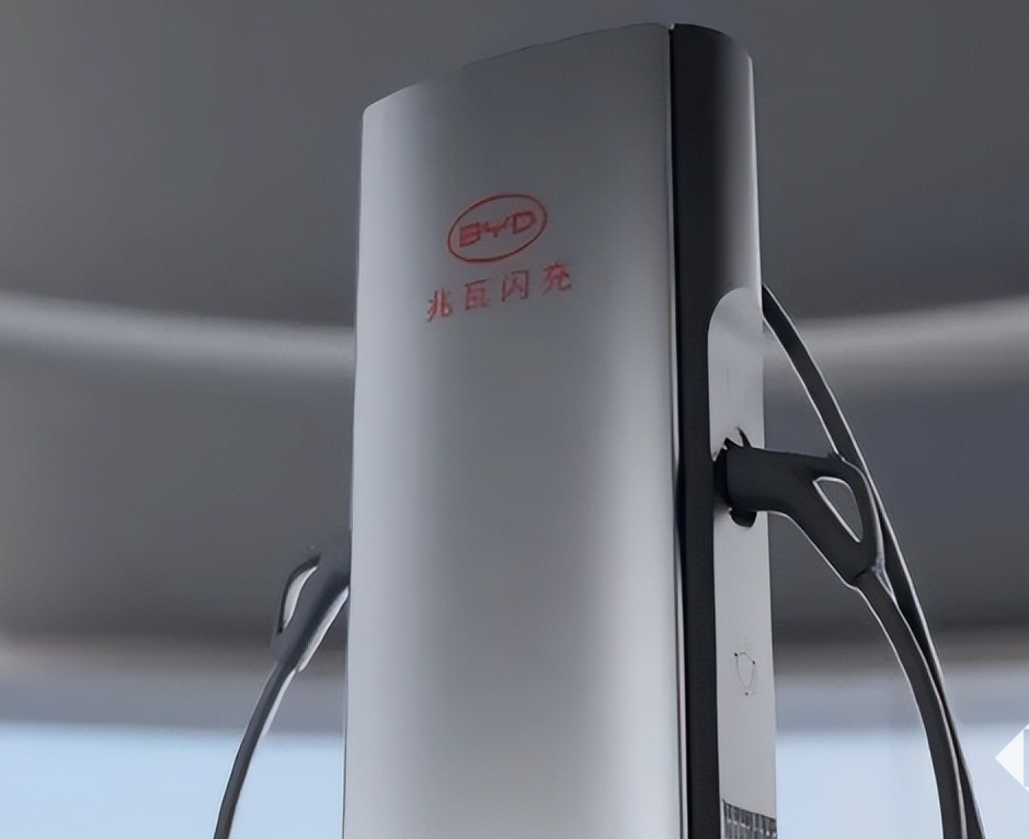 比亚迪兆瓦闪充2.0技术曝光：可实现5分钟补充续航500公里