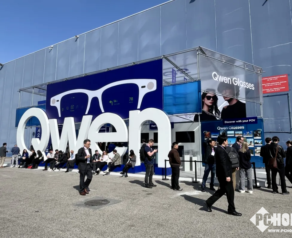 千问负责人宋刚提出：“AI办事”成AI眼镜刚需，无屏化操作成趋势