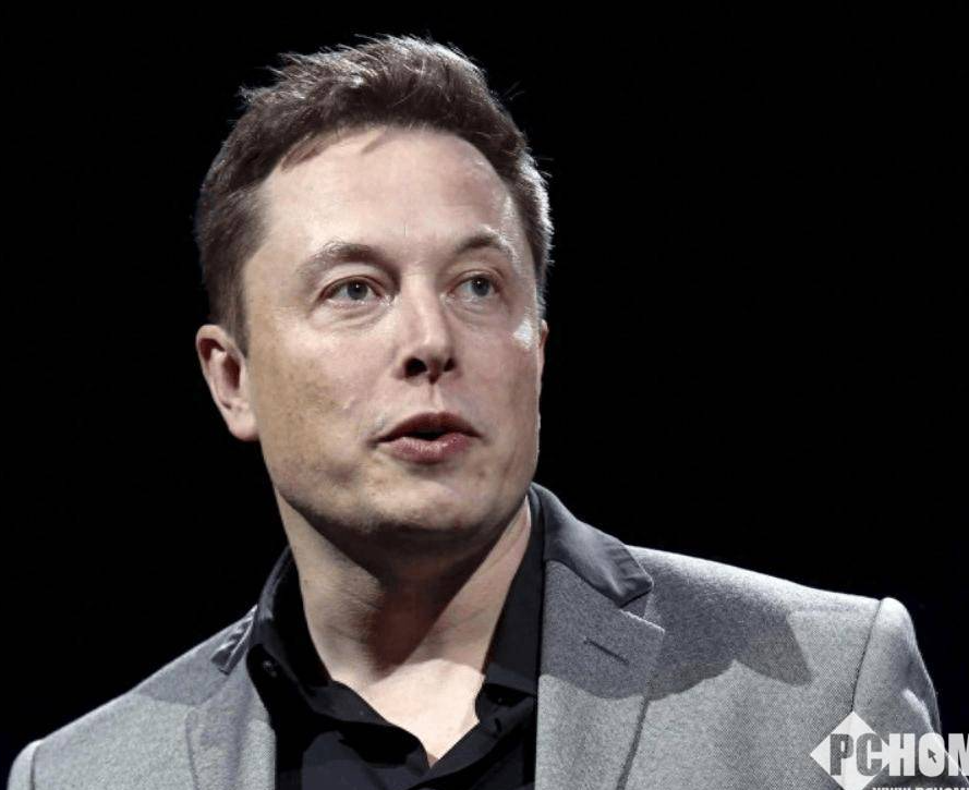 马斯克：特斯拉有望成首个推出AGI人形机器人的公司