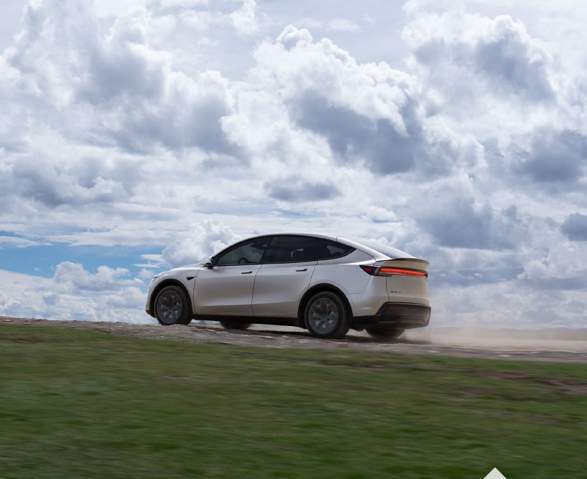 特斯拉因FSD事故被起诉，车主索赔超百万并追责马斯克